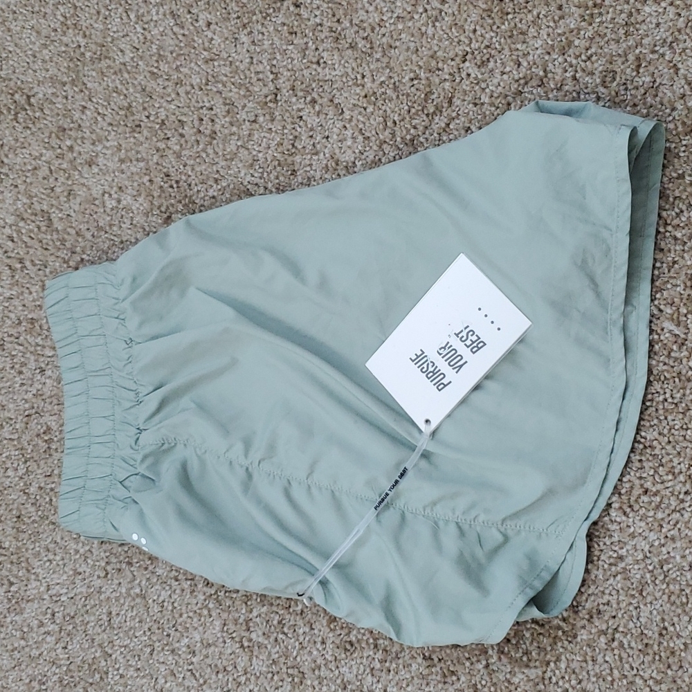 ACTA high waisted running shorts. - Picture 4 of 13